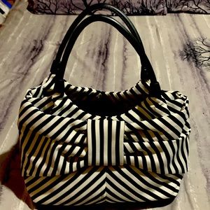 13x 8 Kate Spade Purse black and white gorgeous excellent shape.